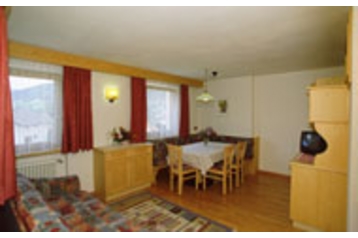 Italy Privát Pedraces, Exterior